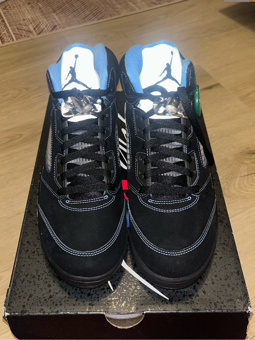 Jordan 5 Retro Black University Blue (2026)